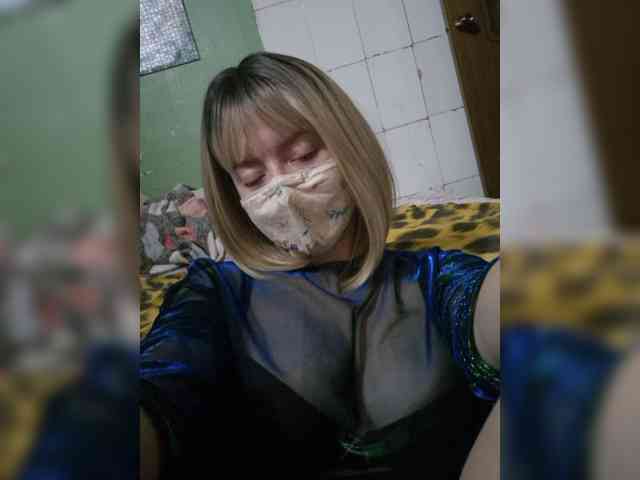 Bella-38 webcam