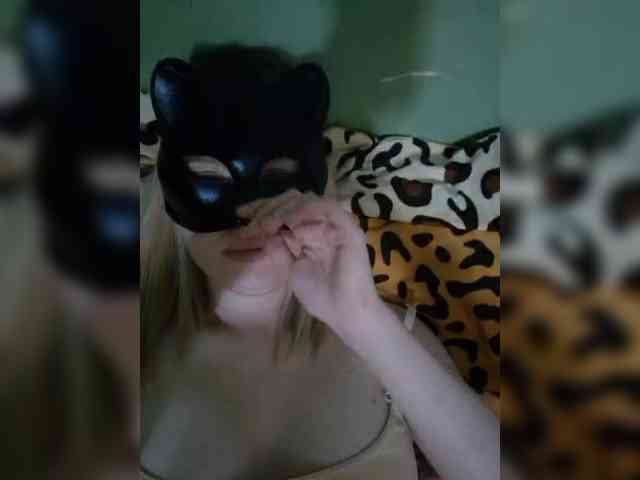 Bella-38 webcam