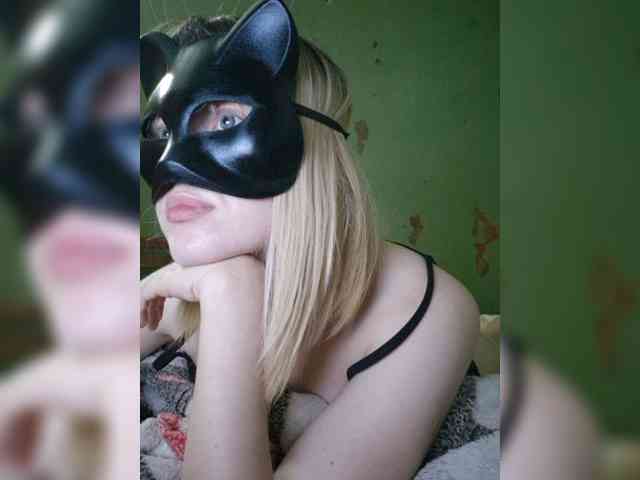 Bella-38 webcam