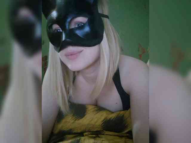Bella-38 webcam