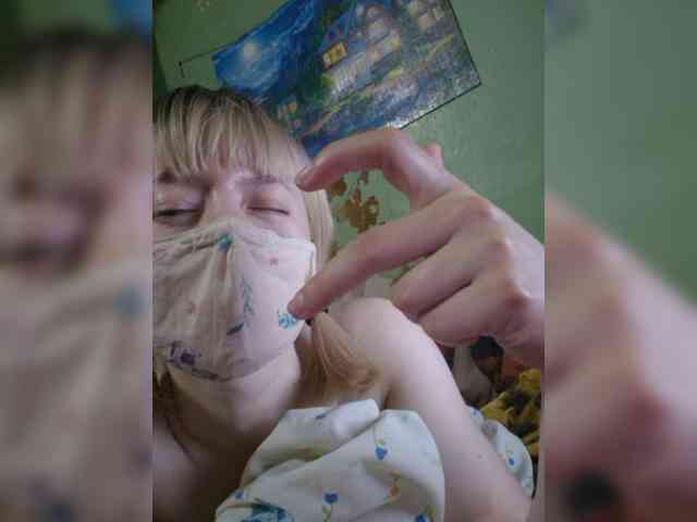 Bella-38 webcam