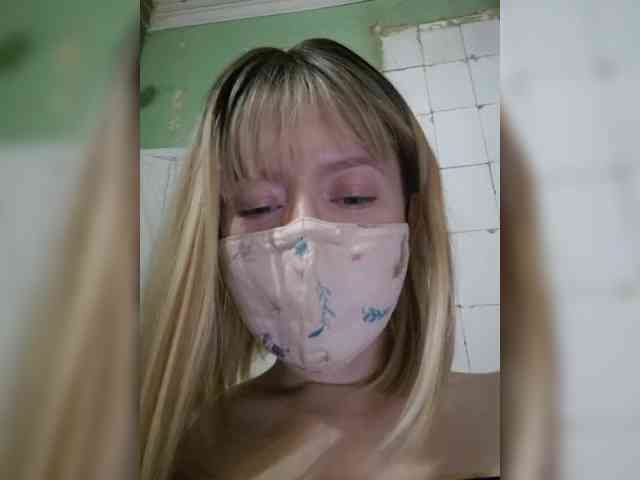 Bella-38 webcam