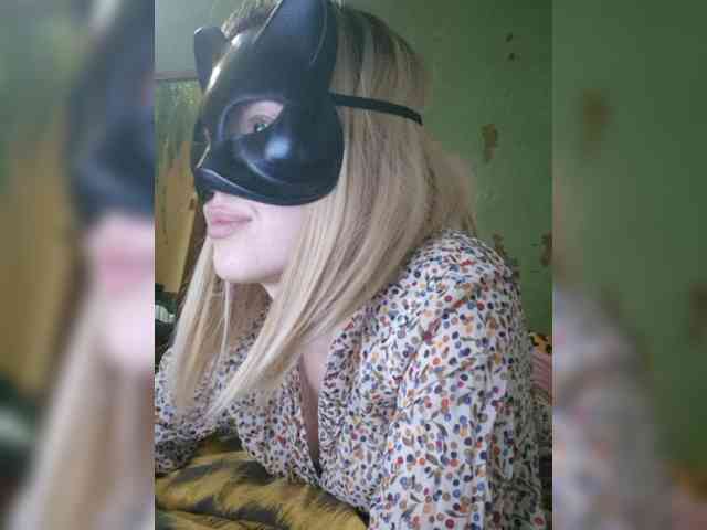 Bella-38 webcam
