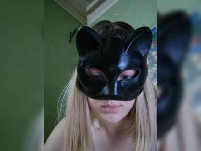 Bella-38 webcam