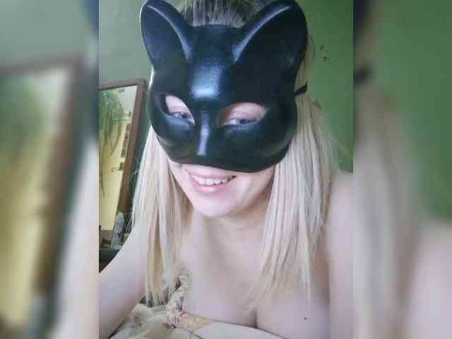 Bella-38 webcam