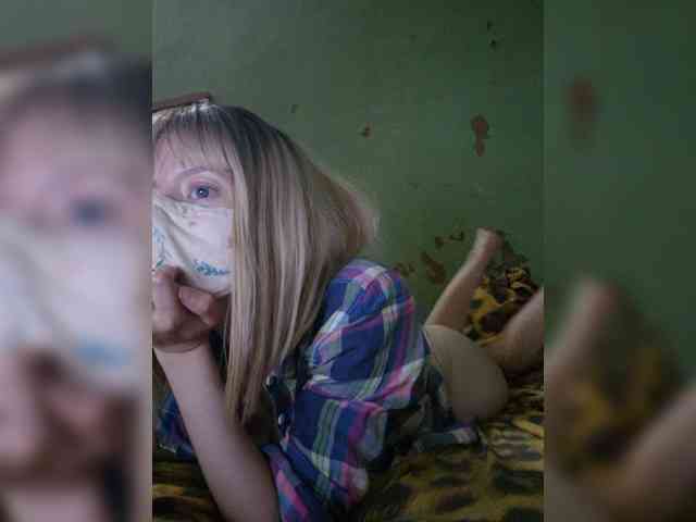 Bella-38 webcam