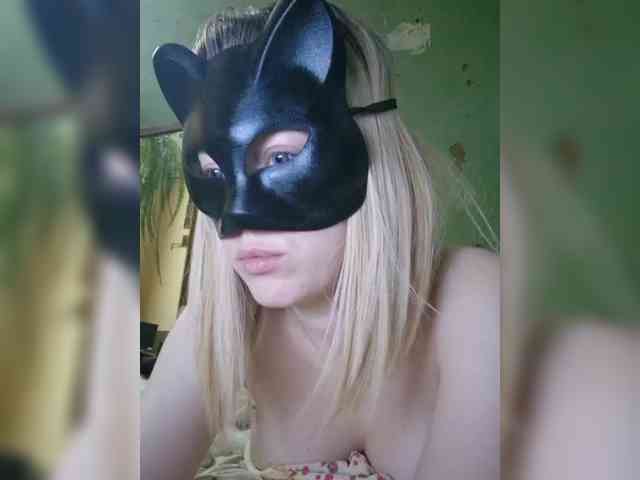 Bella-38 webcam