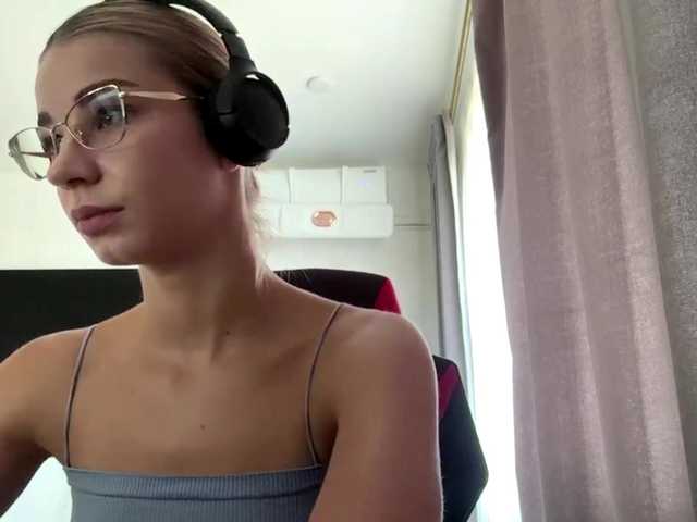 TracieSebron live webcam show