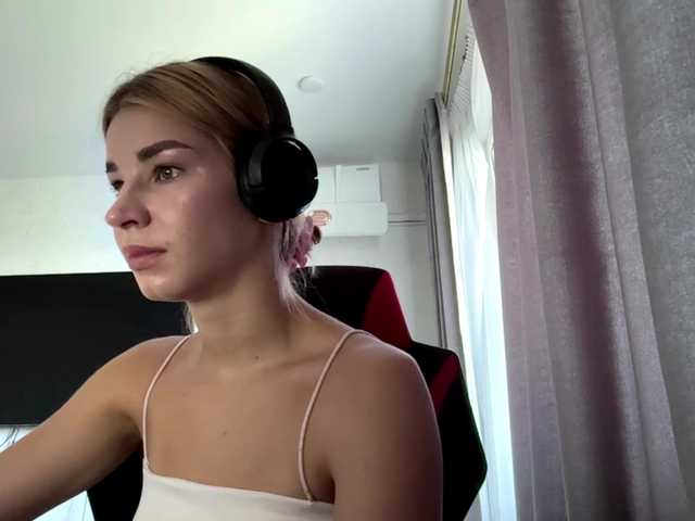 TracieSebron live webcam show