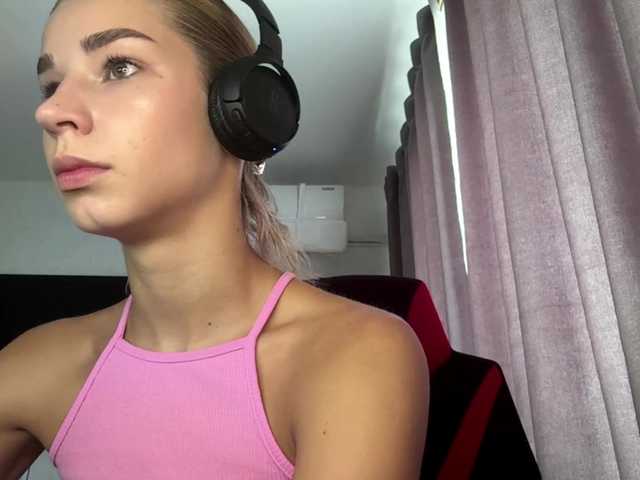 TracieSebron live cam on BongaCams