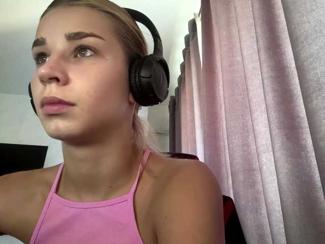 TracieSebron live cam on BongaCams
