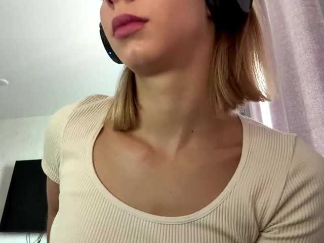 TracieSebron live cam on BongaCams