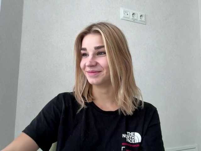 TracieSebron live cam on BongaCams