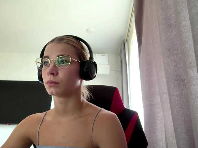 TracieSebron live webcam show
