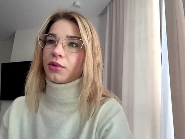 TracieSebron, live now on BongaCams