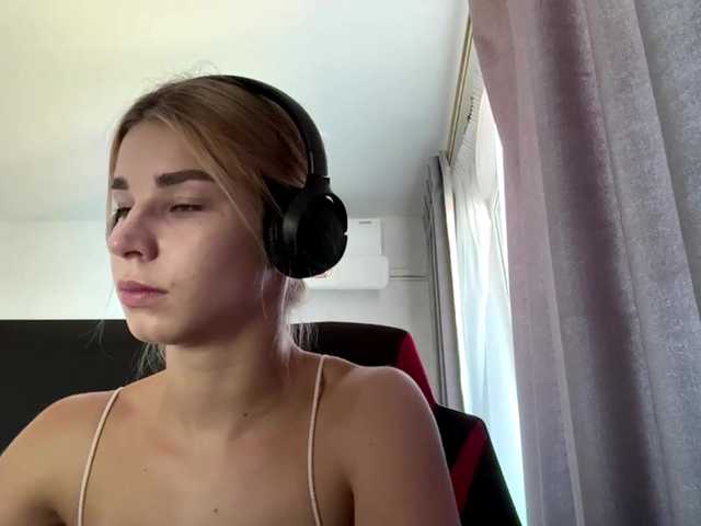 TracieSebron live webcam show