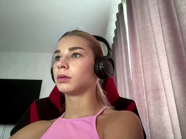 TracieSebron live cam on BongaCams