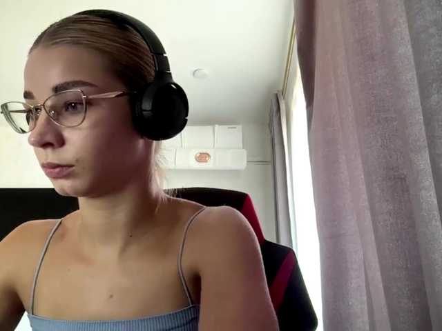 TracieSebron live cam on BongaCams