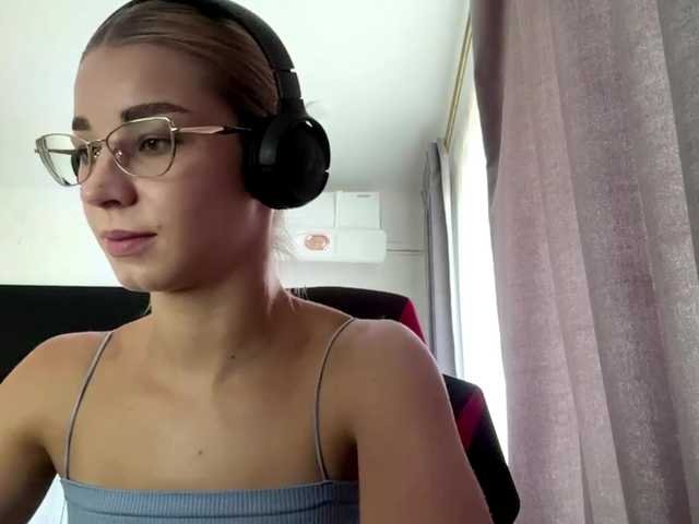 TracieSebron live cam on BongaCams