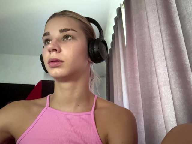 TracieSebron live cam on BongaCams