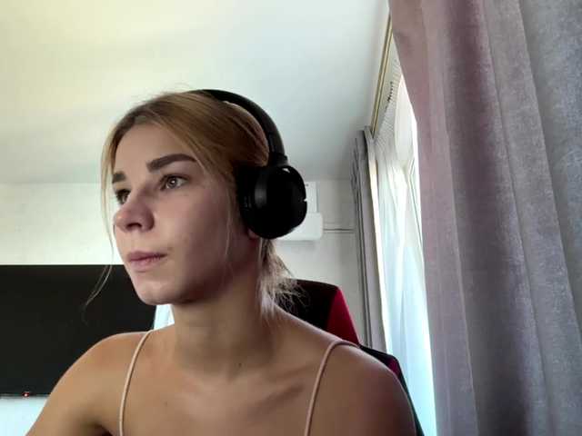 TracieSebron live webcam show