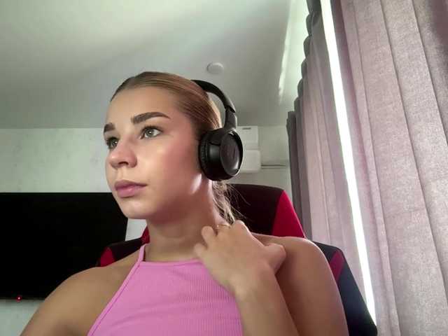 TracieSebron live cam on BongaCams