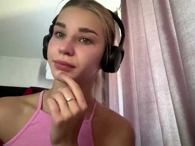 TracieSebron live cam on BongaCams