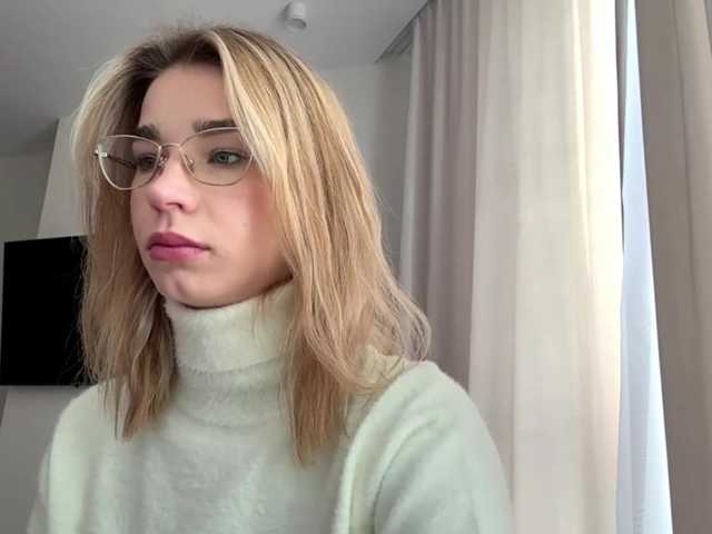 TracieSebron, live now on BongaCams
