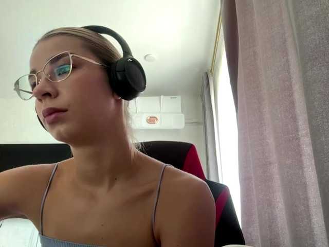 TracieSebron live cam on BongaCams