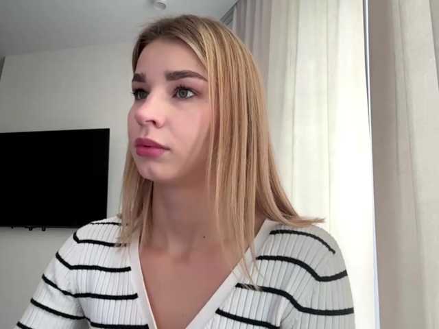 TracieSebron, live now on BongaCams