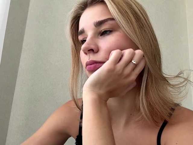 TracieSebron live cam preview