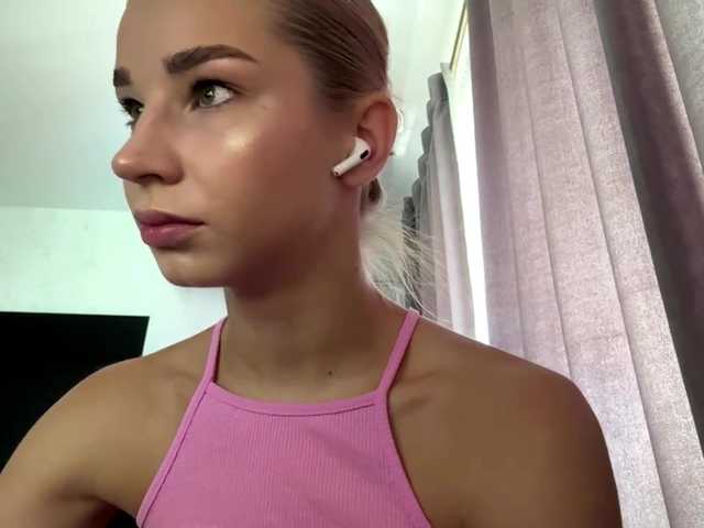 TracieSebron live cam on BongaCams