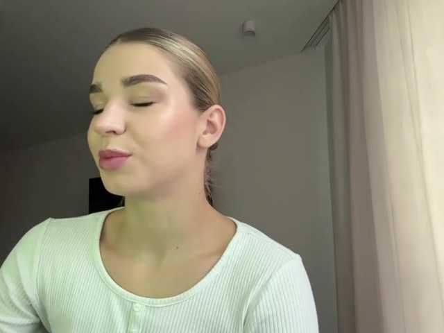 TracieSebron live cam on BongaCams