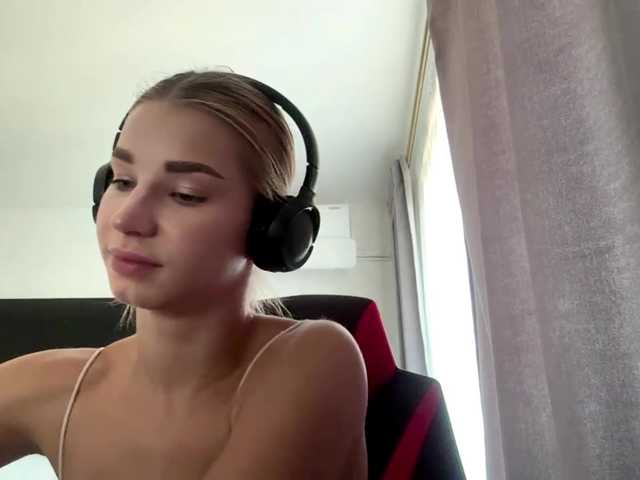 TracieSebron live webcam show
