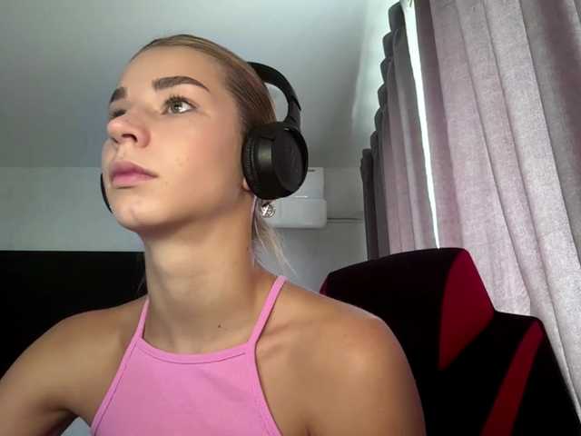 TracieSebron live cam on BongaCams