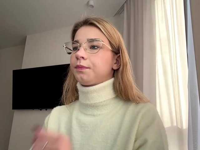TracieSebron, live now on BongaCams