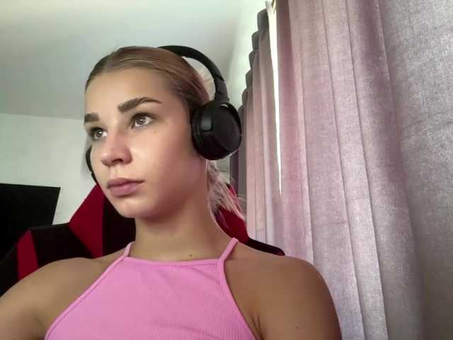 TracieSebron live cam on BongaCams