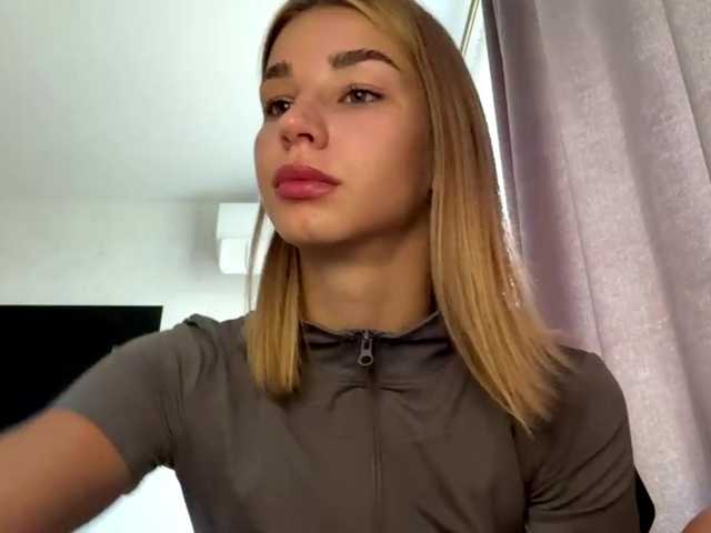 TracieSebron live cam on BongaCams