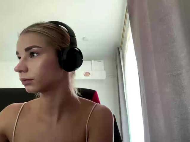 TracieSebron live webcam show