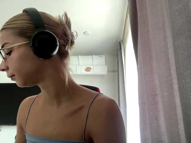 TracieSebron live cam on BongaCams