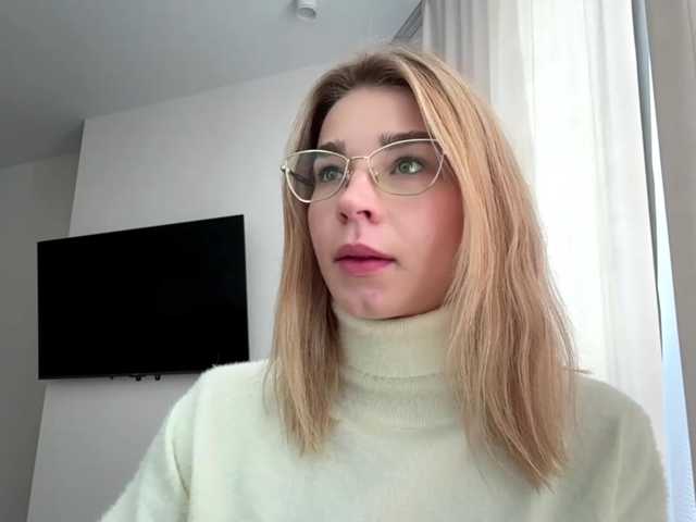 TracieSebron live cam on BongaCams