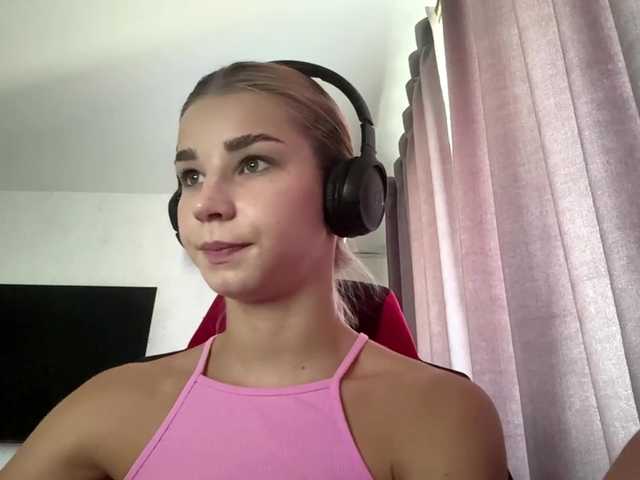 TracieSebron live cam on BongaCams