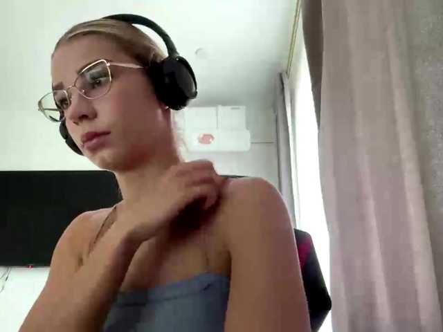 TracieSebron live cam on BongaCams