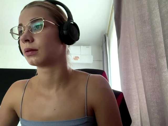 TracieSebron live cam on BongaCams
