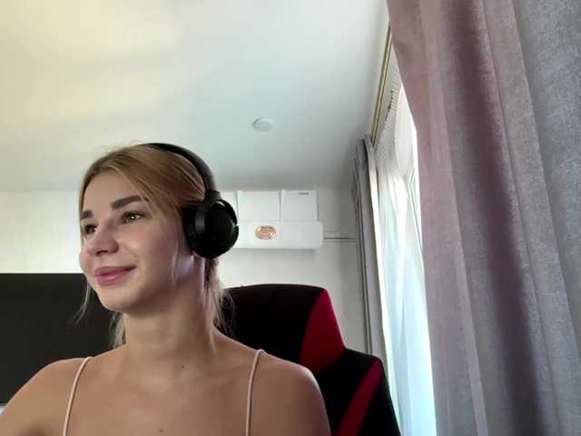 TracieSebron live webcam show
