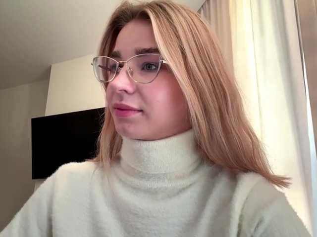 TracieSebron, live now on BongaCams