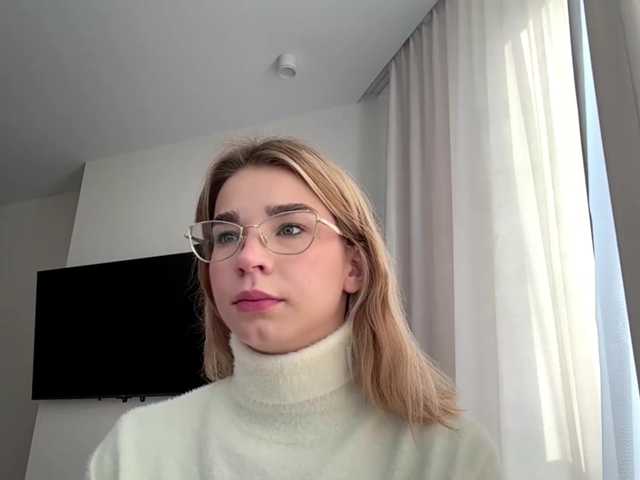TracieSebron, live now on BongaCams