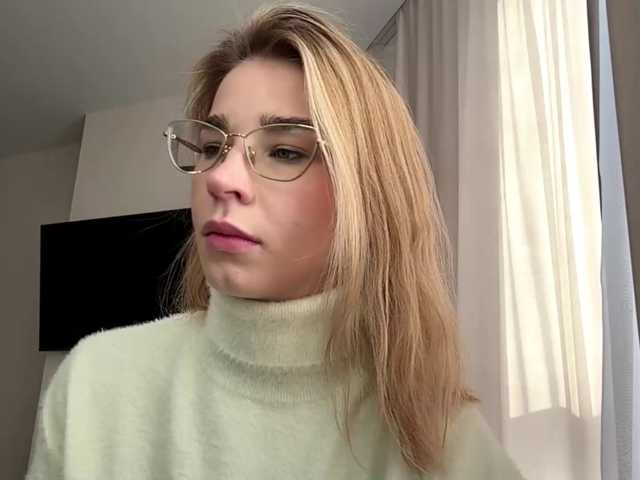 TracieSebron, live now on BongaCams