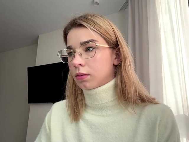 TracieSebron, live now on BongaCams