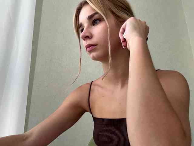 TracieSebron - Girl 